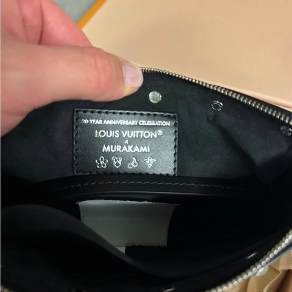 Louis Vuitton Multicolor Murakami Pochette Accessories - Picture 11 of 13